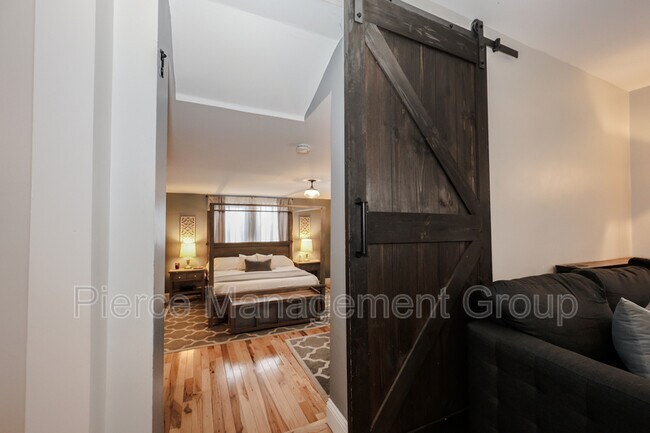 Building Photo - 395 Critchett Rd