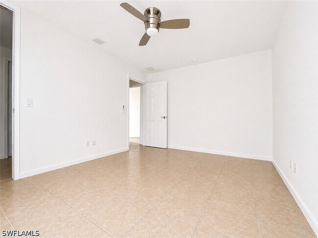 Building Photo - 28869 Vermillion Ln
