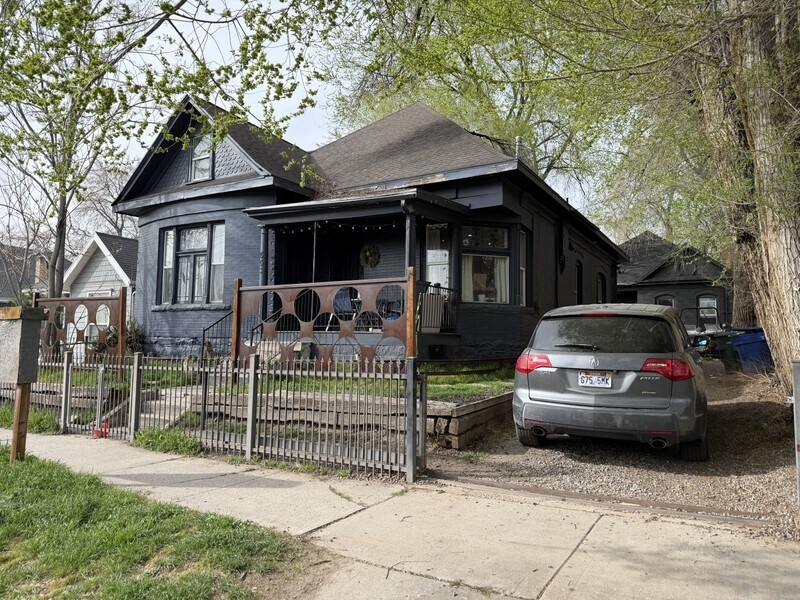 Building Photo - 553 E 700 S