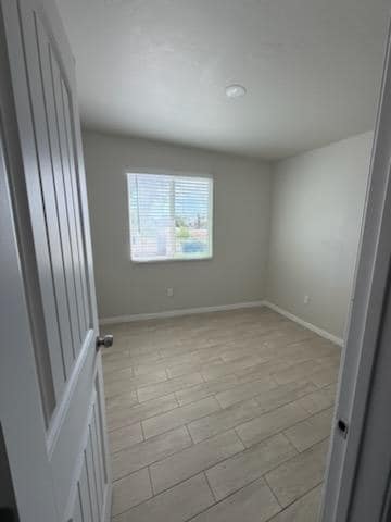 Building Photo - 2111 E Sunland Vista