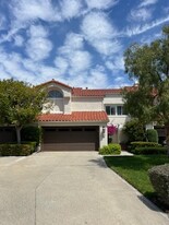 Building Photo - 14 Los Gatos