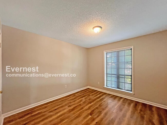 Building Photo - 3409 Kettlebrook Cove