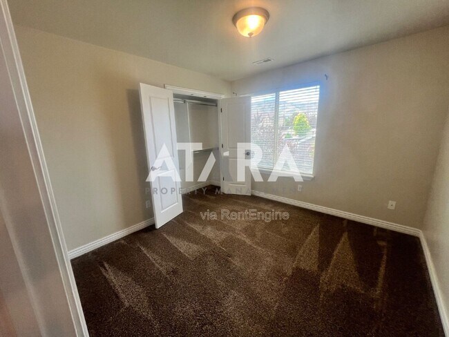 Building Photo - 13571 S Buckeye View Way