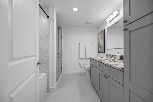 Building Photo - 605 Kemp St