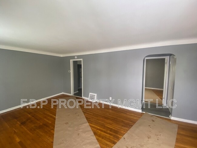 Building Photo - 17190 Ontario St