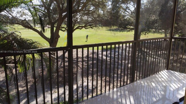 Building Photo - 200 Jacaranda Country Club Dr