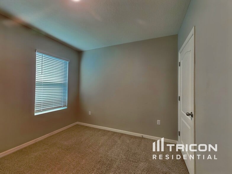 Building Photo - 3669 Crimson Clover Dr