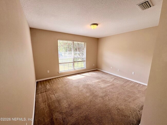 Building Photo - 15677 Moss Hollow Dr