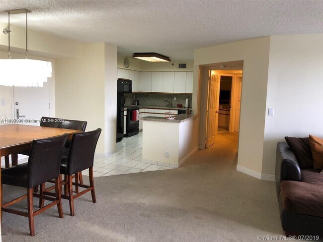 Building Photo - 3530 Mystic Pointe Dr