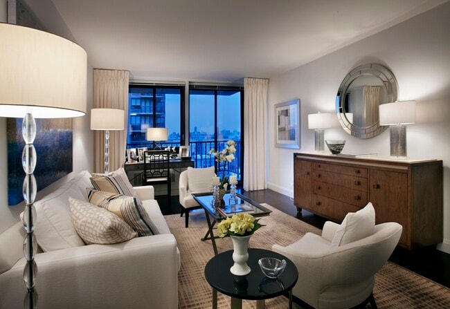 Interior Photo - The Wimbledon