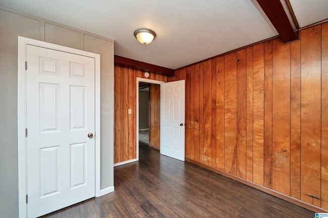 Building Photo - 305 Rose Hill Rd