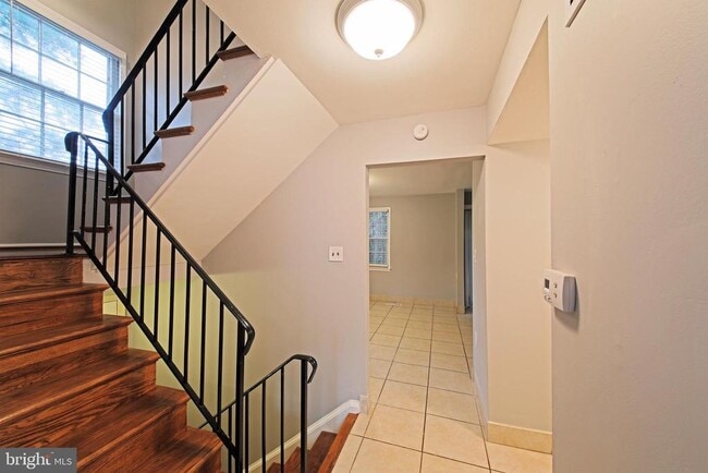 Building Photo - 3334 Webley Ct