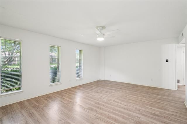 Building Photo - 4016 Willow Ridge Dr