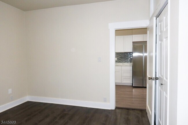 Building Photo - 89 Van Riper Ave