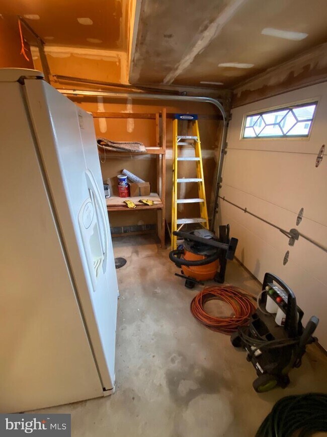 Building Photo - 3024 Alden Ct