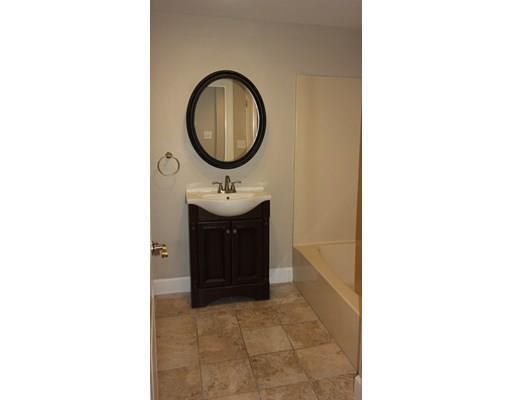 Building Photo - 130 Pine St