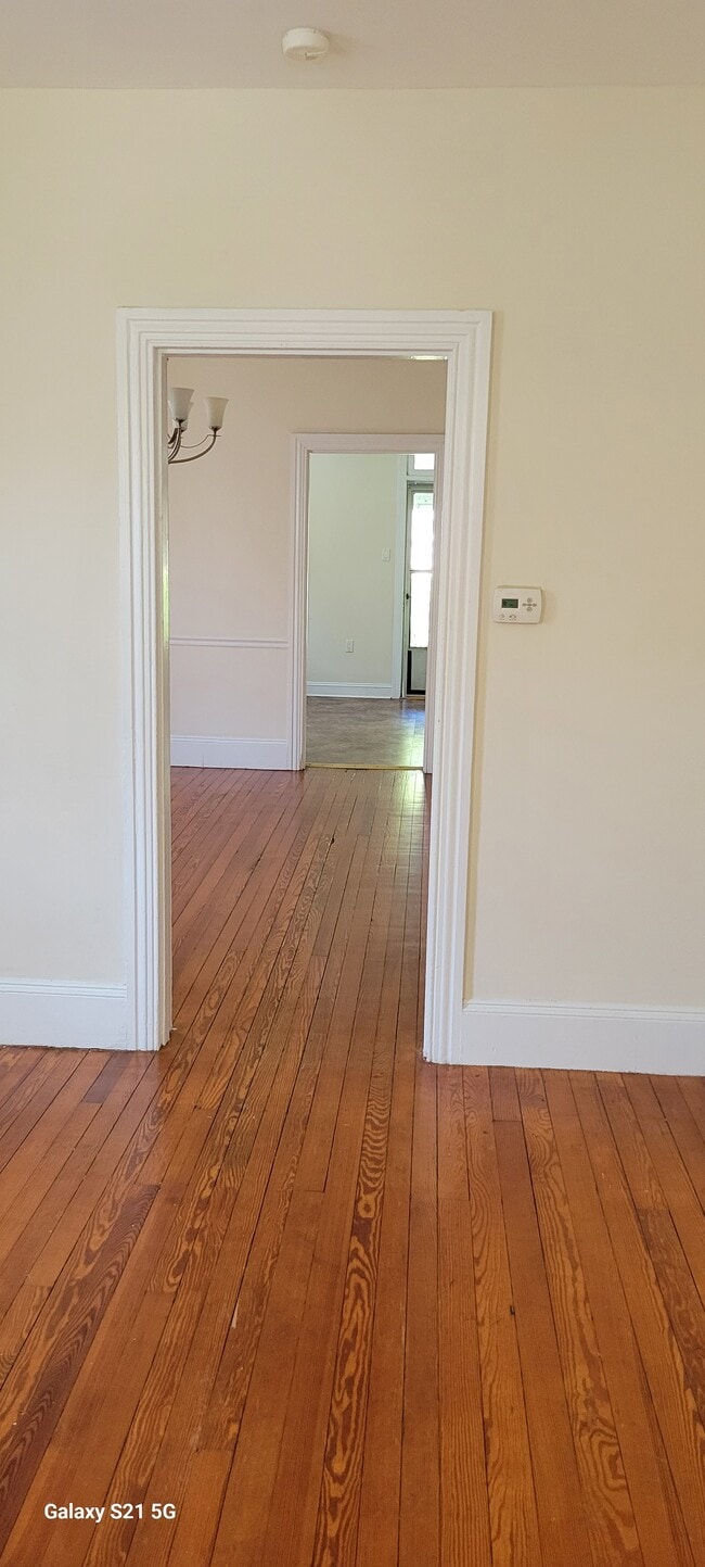 Building Photo - 731 Berwyn Ave