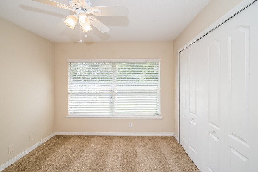 Building Photo - 12306 Bucks Harbor Dr S