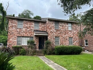 Building Photo - 2 Bedroom 1.5 Bath Townhouse in Wagener Te...