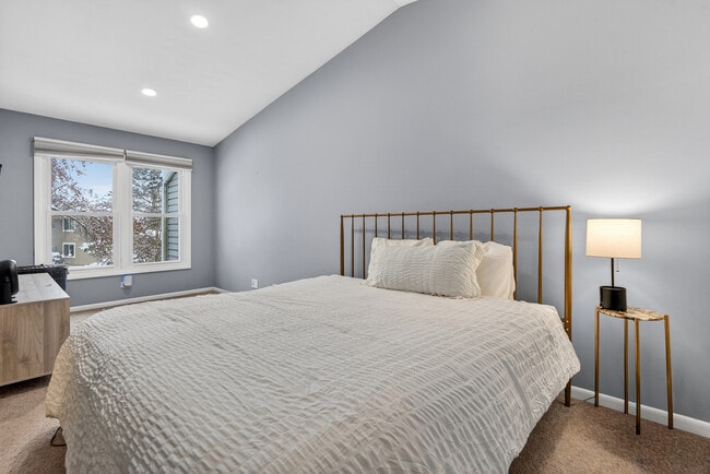 Building Photo - 1391 Sherwood Ct