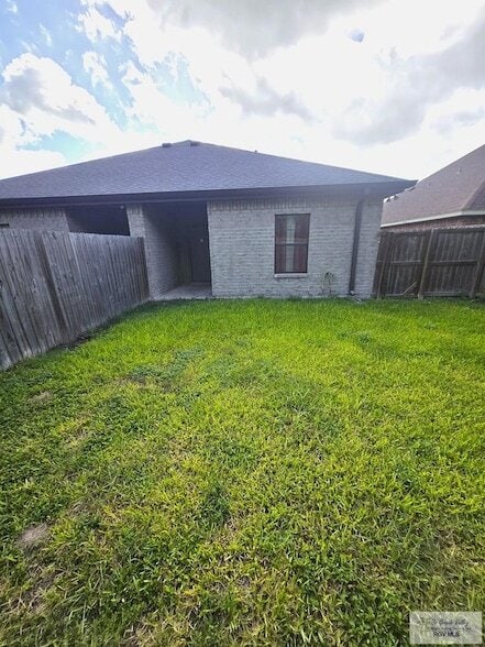 Building Photo - 1217 Escondido Ln