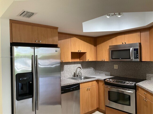 Building Photo - 8373 Lake Dr