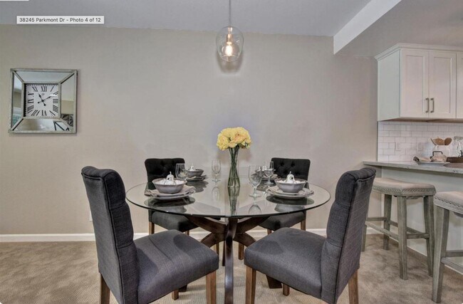 Building Photo - 38245 Parkmont Dr