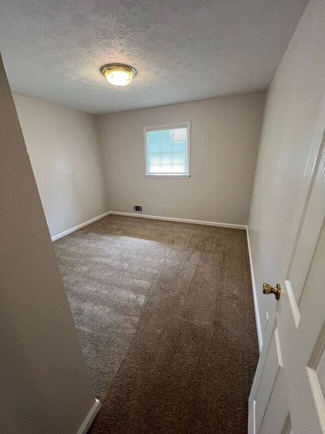 Building Photo - !!!WARNING: AVOID SCAMS CONFIRM RENTAL AT ...