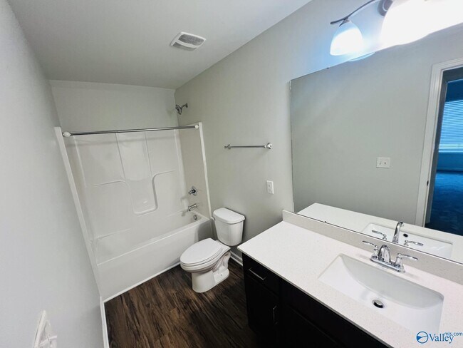 Building Photo - 292 Holt St