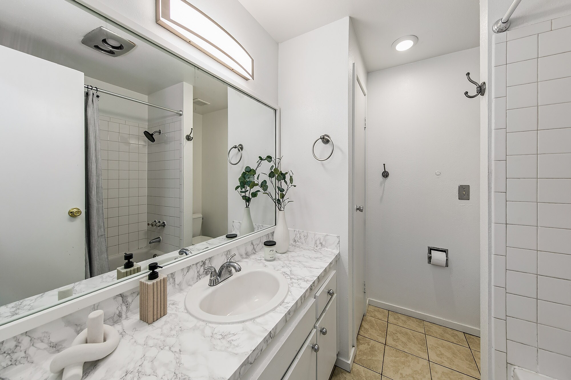 Building Photo - 6858 139th Ave NE