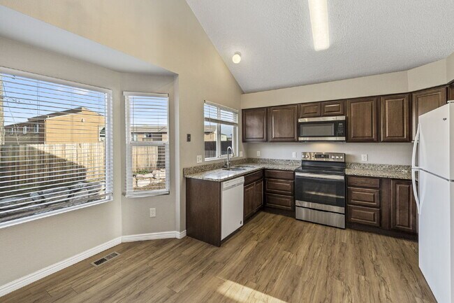 Building Photo - Convenient, Comfortable, and Close to Fort Carson and I-25! – 3BR Tri-Level in Colorado Springs!
