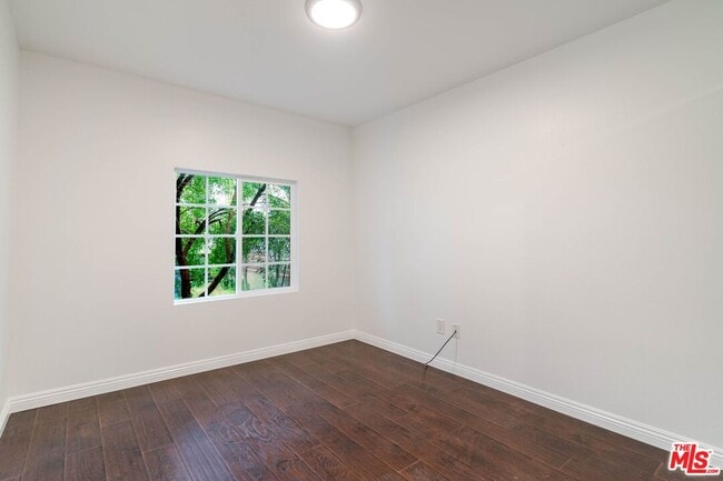 Building Photo - 5630 Craner Ave