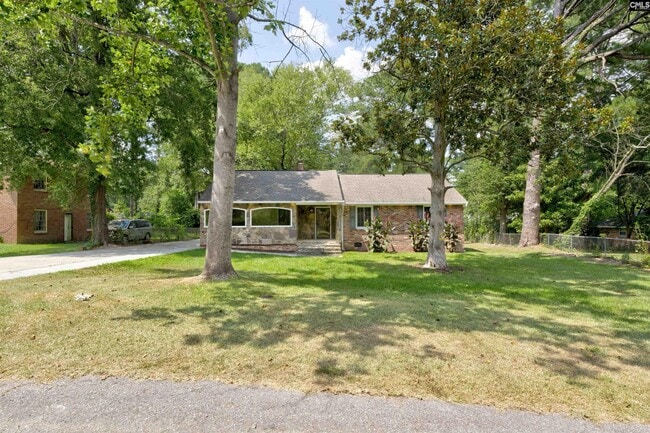 Building Photo - 1612 Bradley Dr