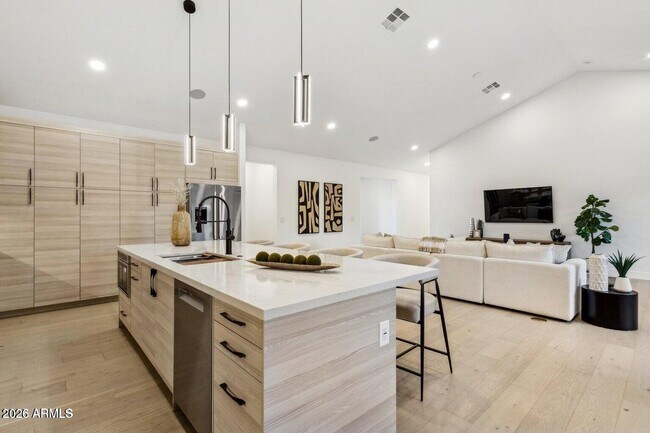 Building Photo - 6323 N 10th Dr