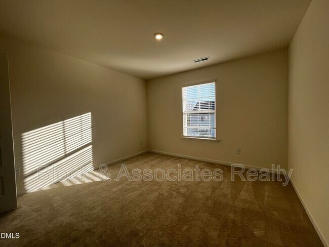 Building Photo - 1426 Cooper St