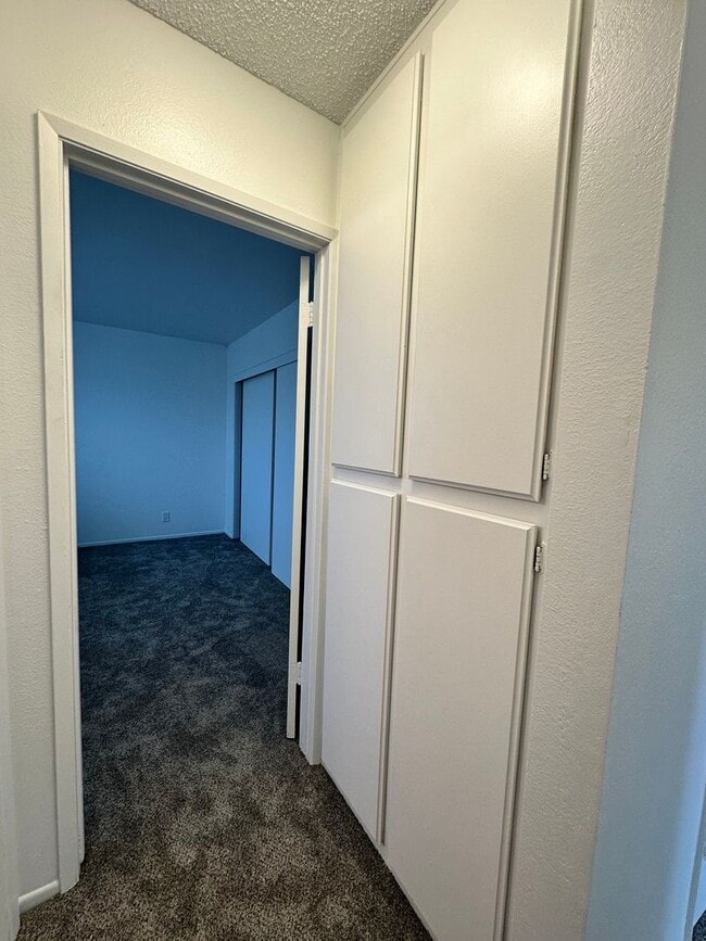 Building Photo - SAIL STREET/NORTH CANAL STREET