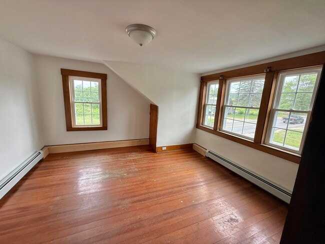 Building Photo - 383 Sanborn Rd