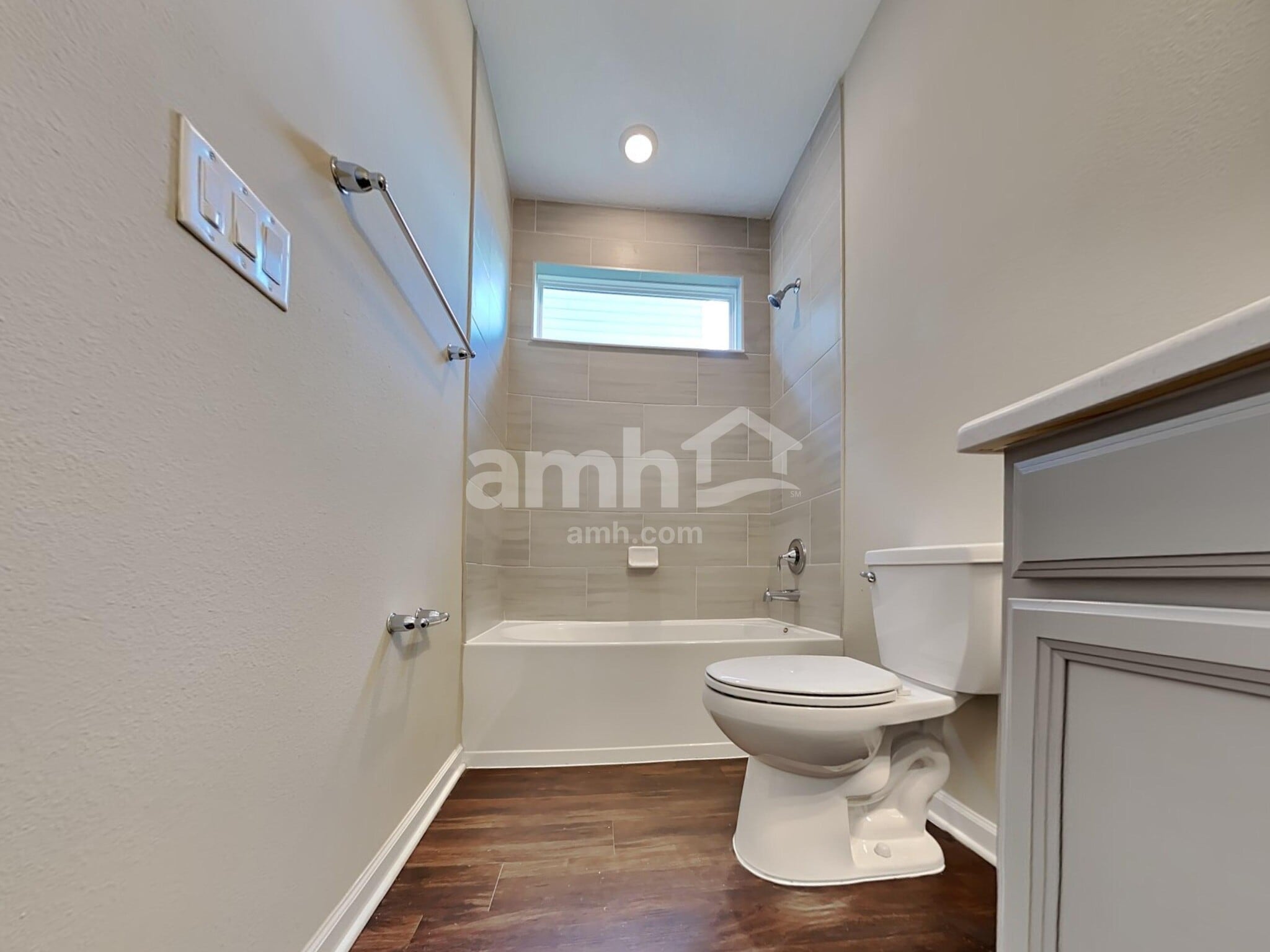 Building Photo - 172 Hemlock Point