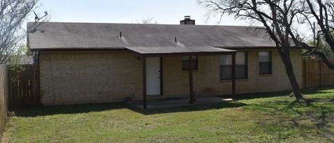 Building Photo - 2209 Lago Trail