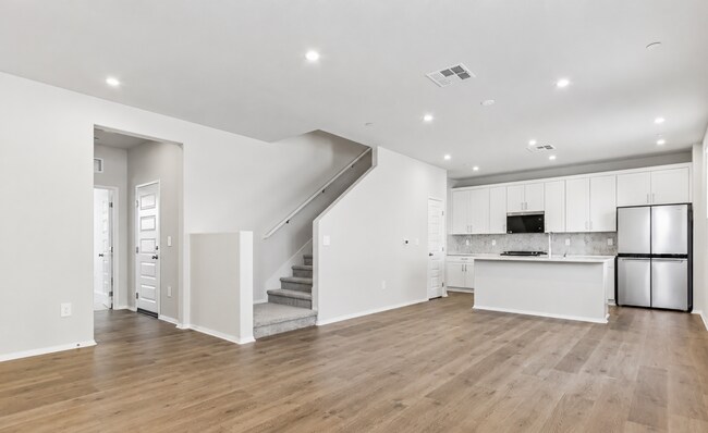 Building Photo - Almost BRAND NEW 4 Bedroom House in Temecula for Rent
