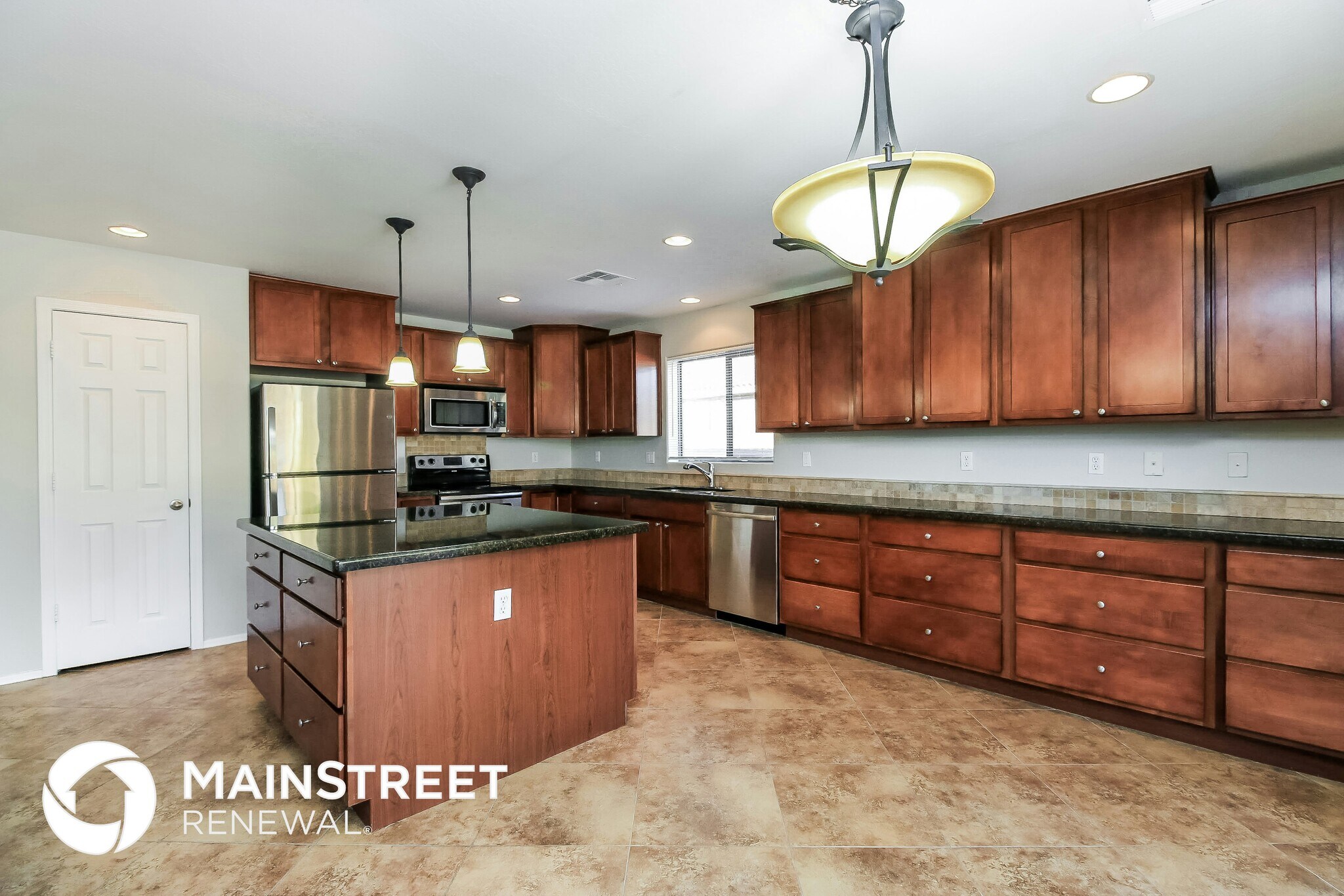 Building Photo - 1600 E Leaf Rd