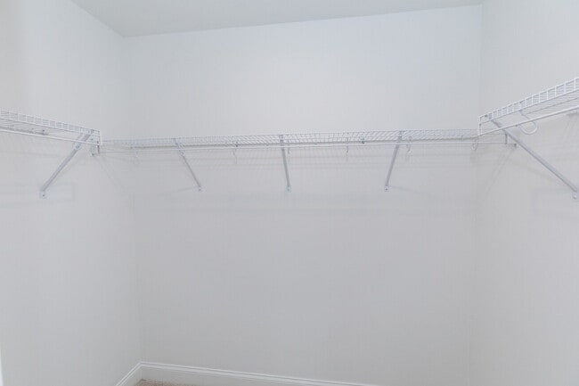 Building Photo - 341 Old Grove Ln