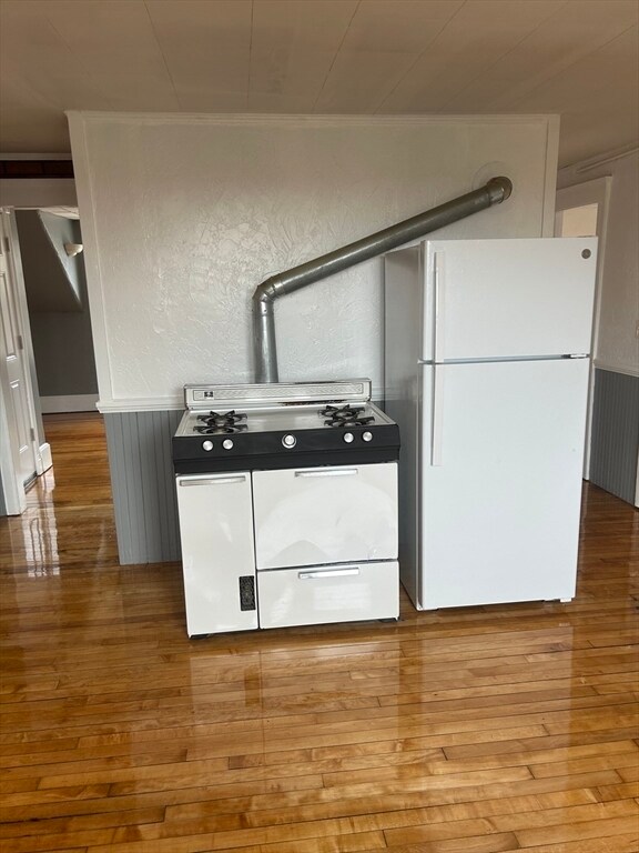 Building Photo - 15 Pine St