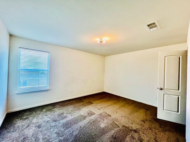 Building Photo - 6233 White Jade Dr
