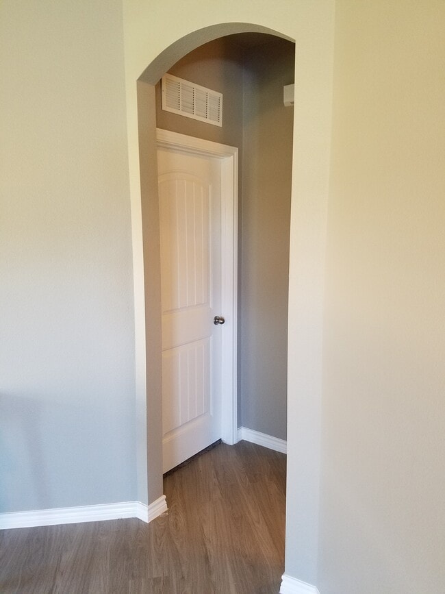 Building Photo - 8037 Pavo Real St