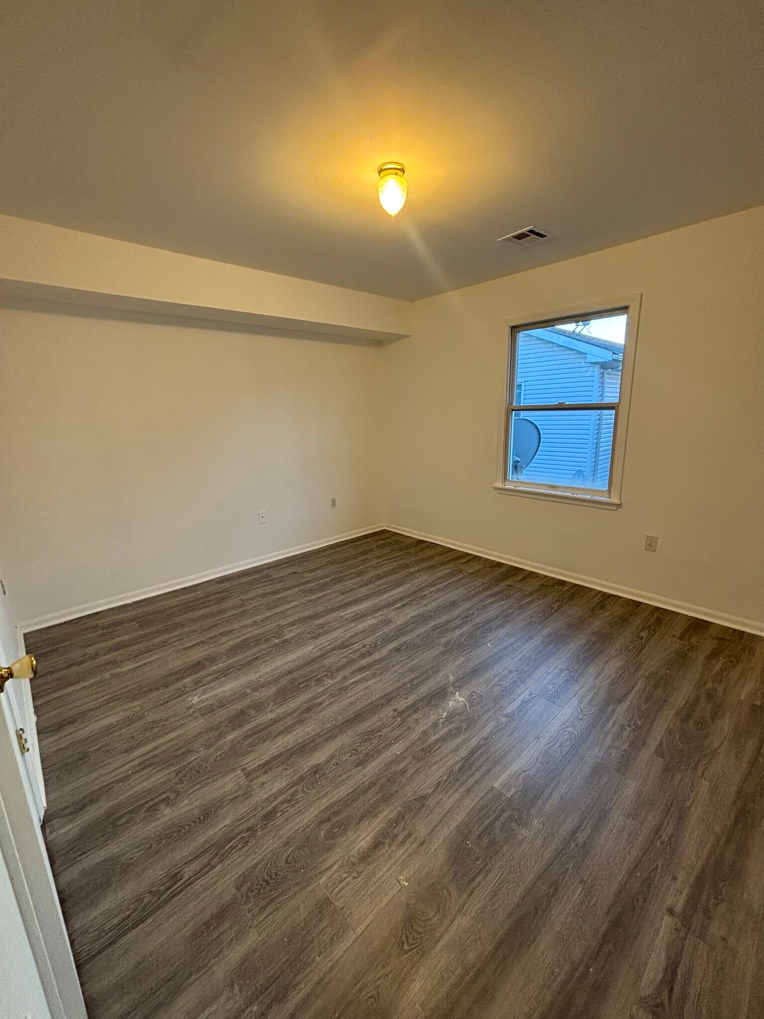 Building Photo - 72 Sumo Village Ct