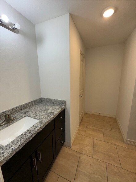 Building Photo - 138 Egret Canal S