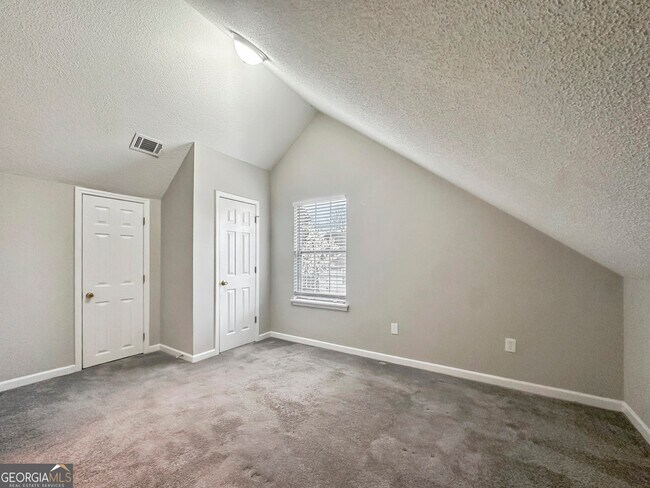 Building Photo - 2380 Union Point Jct