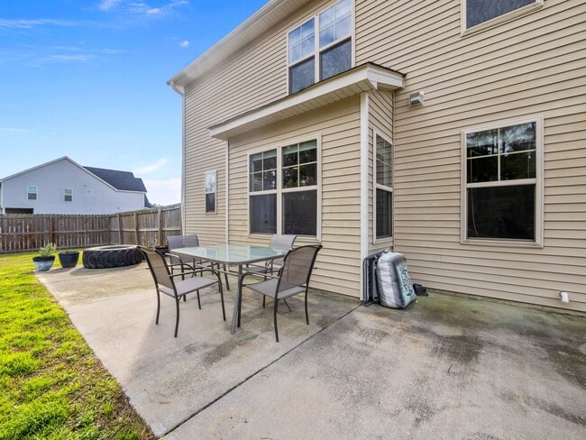 Building Photo - 5 Bedroom Home in Carolina Forest