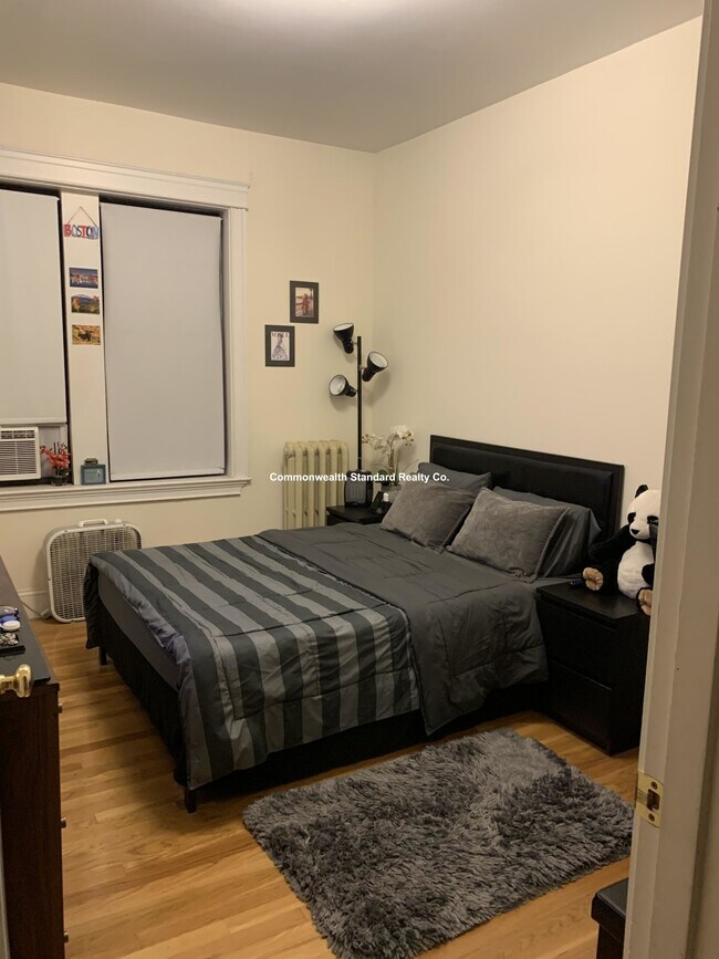 Building Photo - 76 Quint Ave